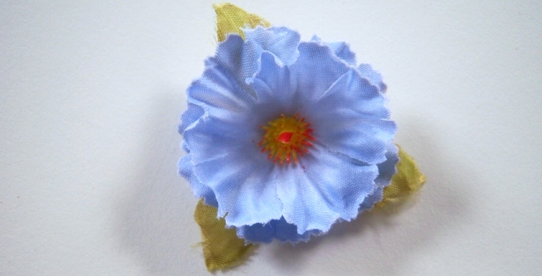 Periwinkle/Green Leaves Flower