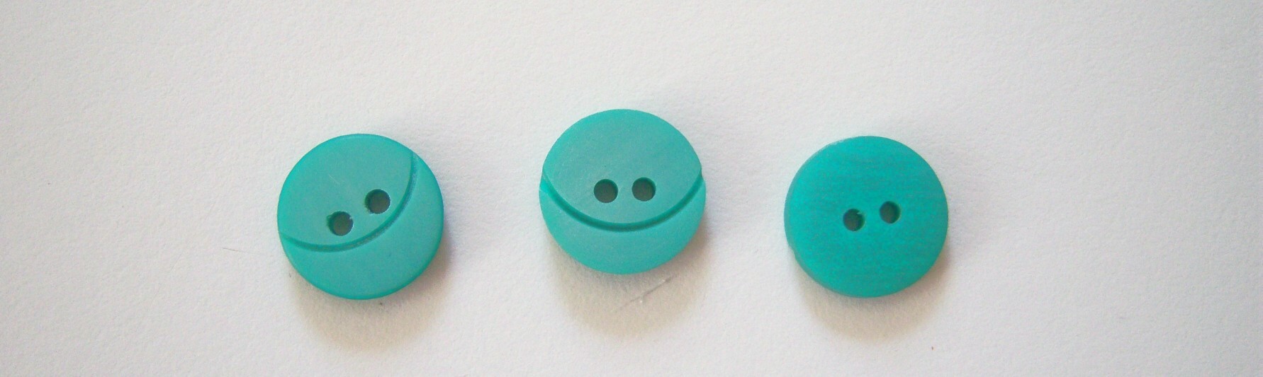 Sea Jade Pearlized 1/2" Poly 2 Hole Button