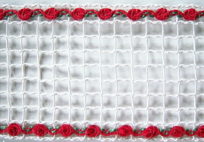 White Irid./Red/Green Rosebraid