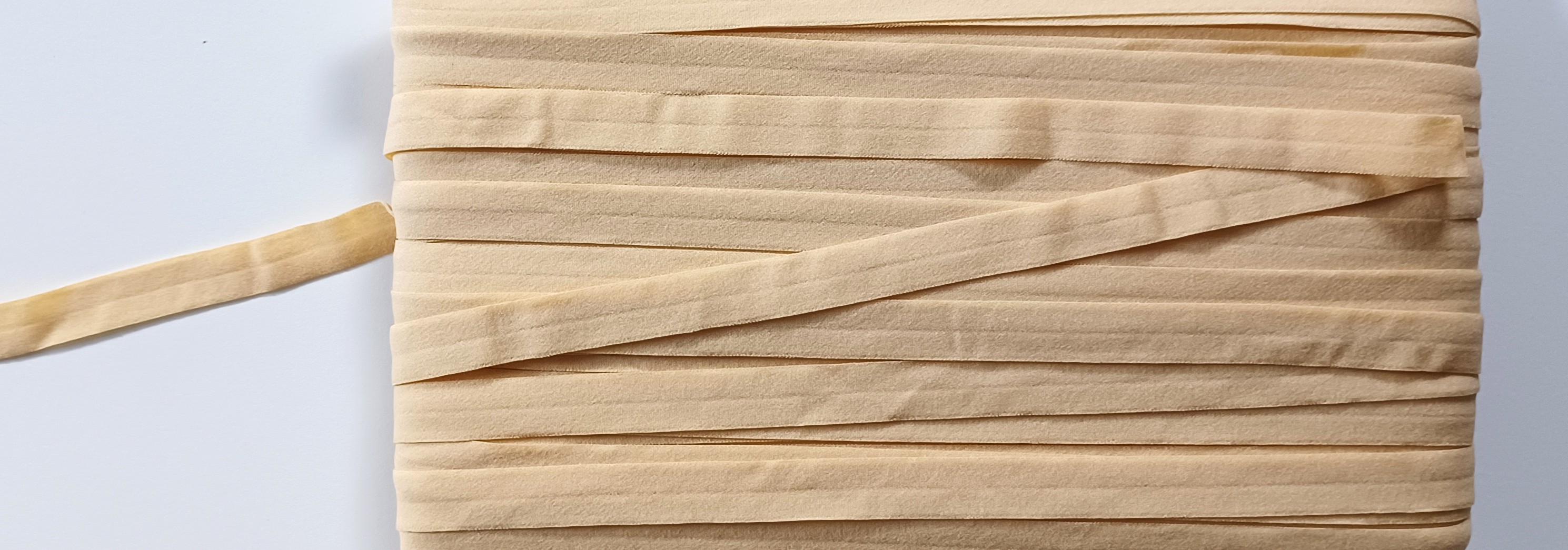 Halco Golden Straw Fold Over Elastic