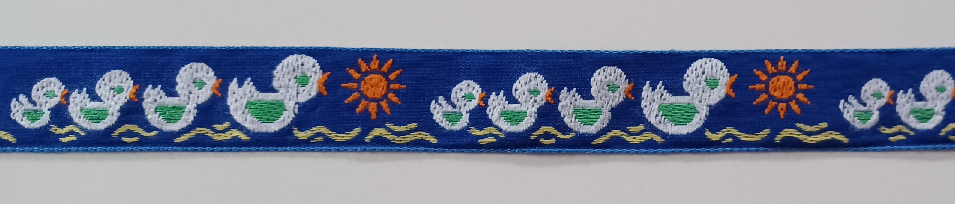 Royal/White Ducks 15/16 Inch Jacquard