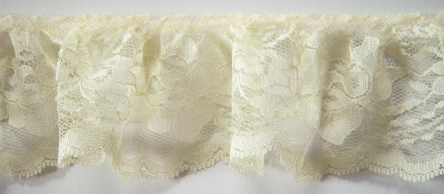 Light Yellow 3" Ruffled Lace