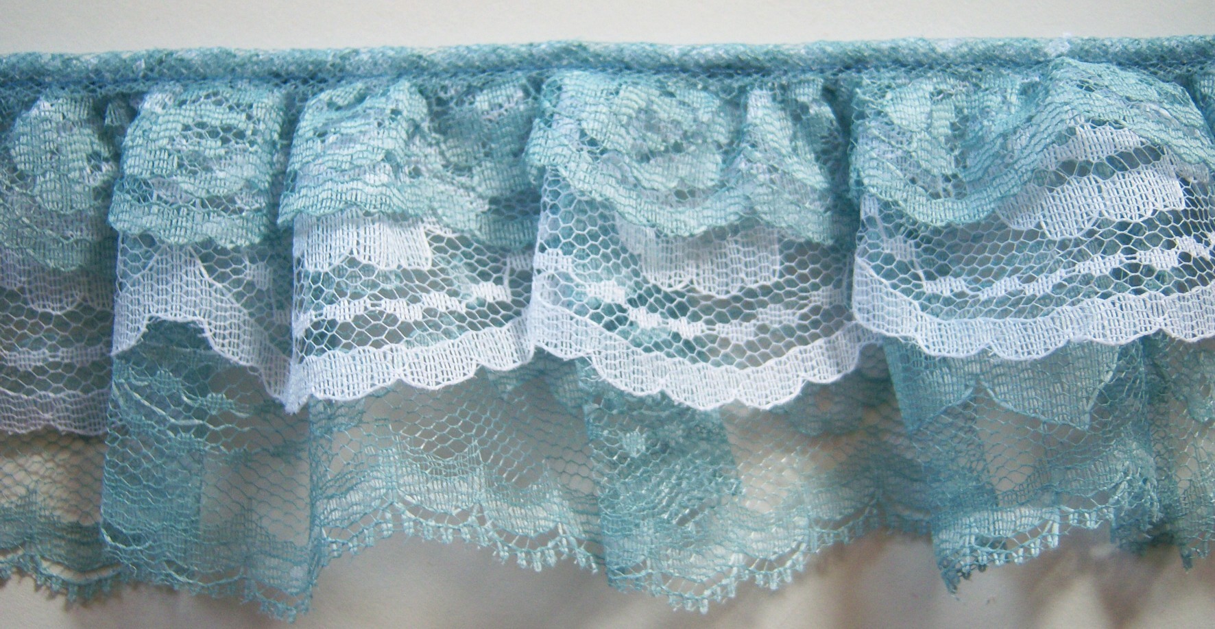 Country Blue/White/Country Triple Lace