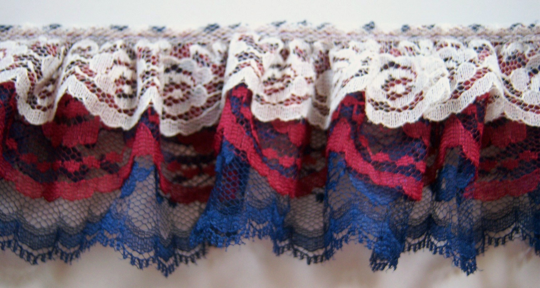 Eggshell/Wine/Lt Navy Lace