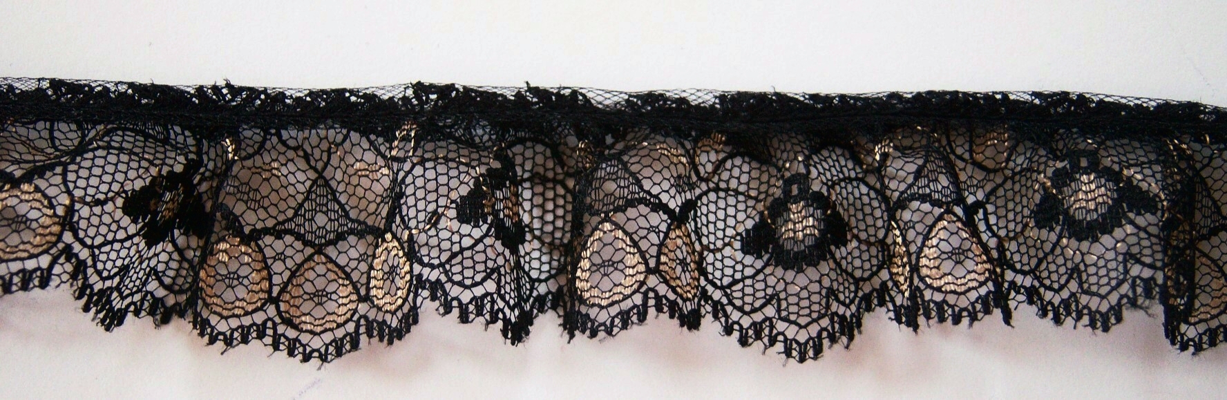 Black/Tan 1 3/8" Ruffled Lace
