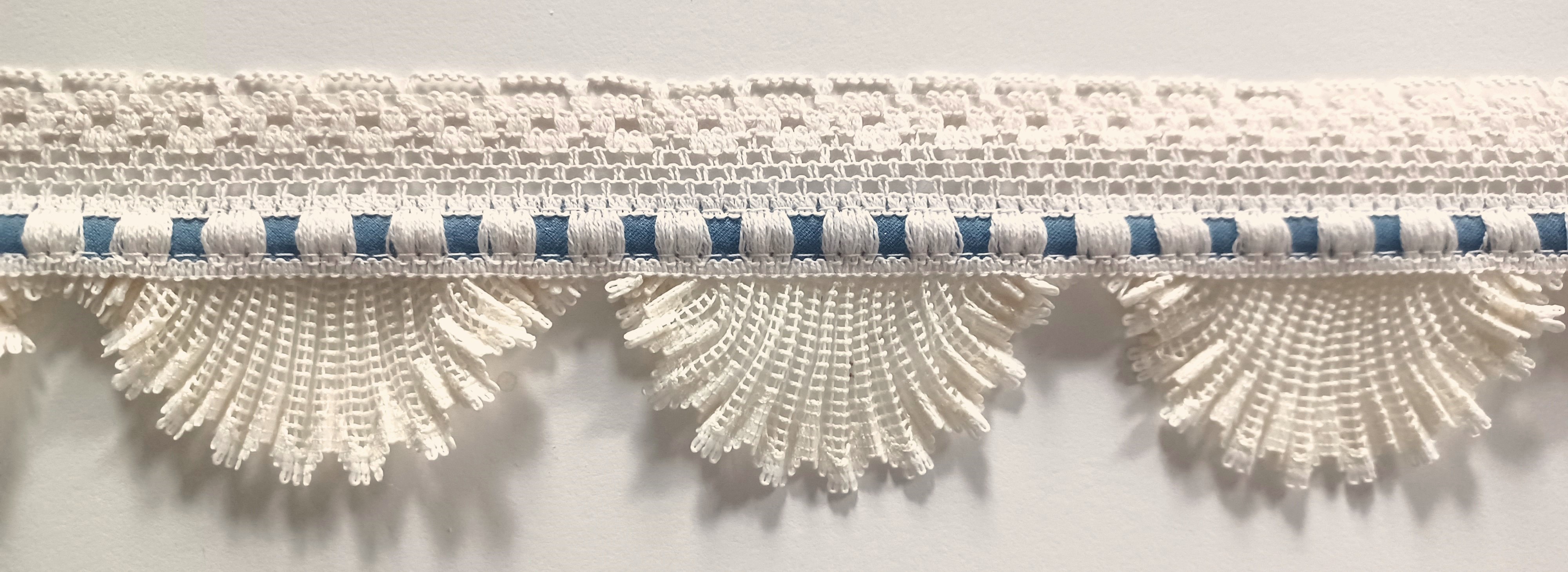 Natural/Blue Pleated Scallop