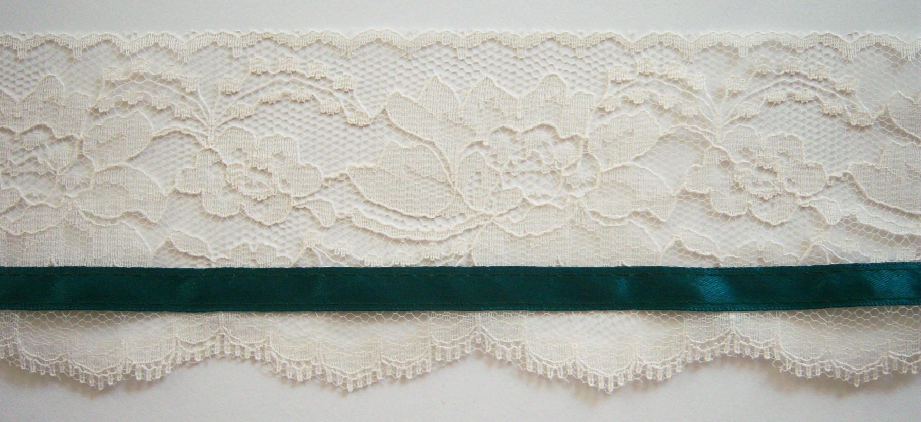 Ivory/Green Lace