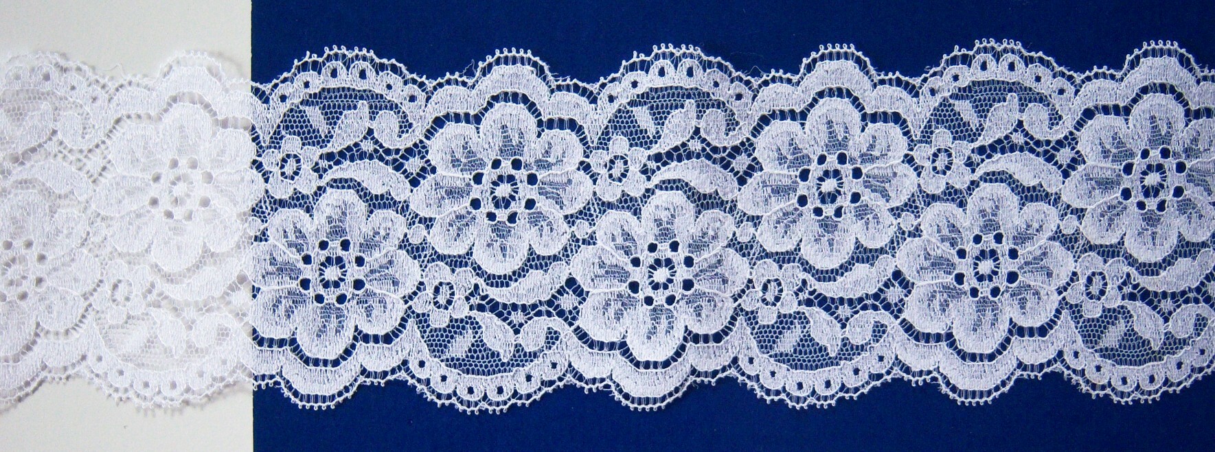 White #1144 Nylon 3 1/4" Lace