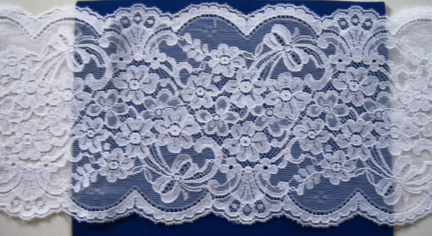 White #1114 Nylon 5 1/2" Lace