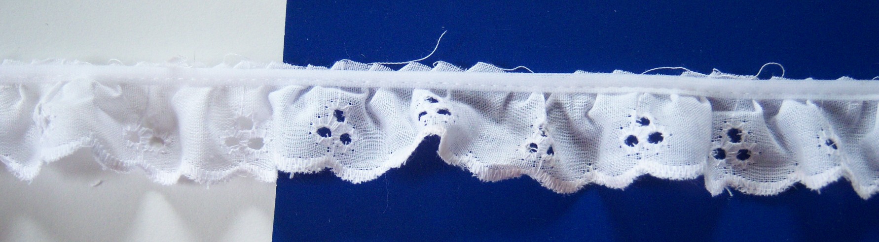 Off White 1" Gathered Eyelet