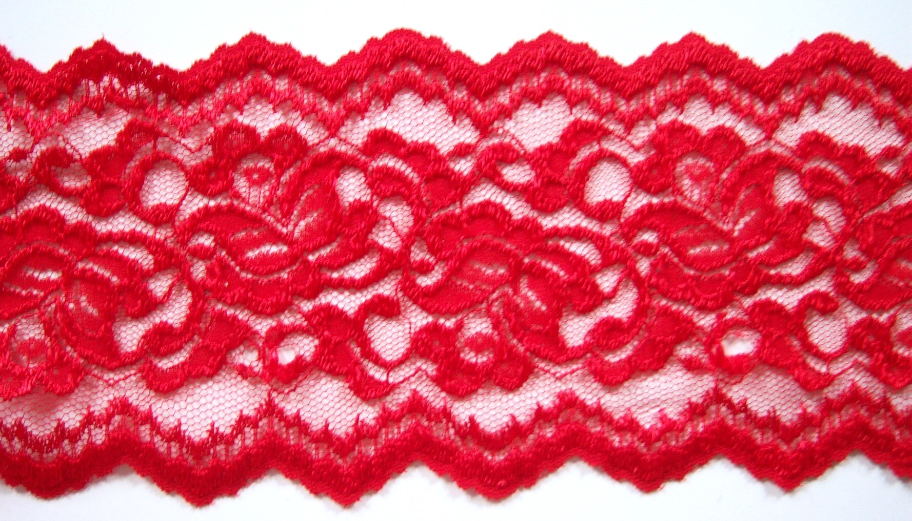 Scarlet 5 1/4" Nylon Lace