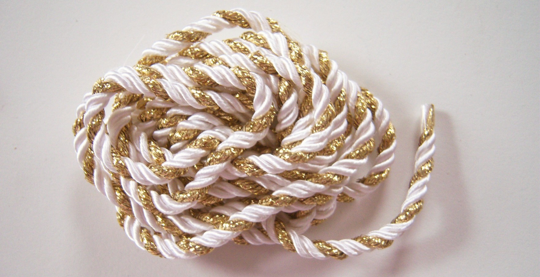 White/Gold 1/4" Cord