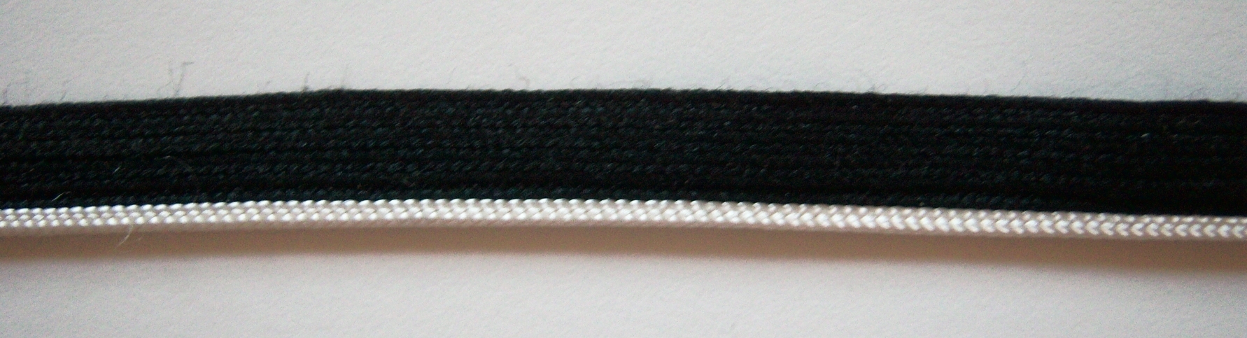 Black/Ivory 3/32 Inch Piping