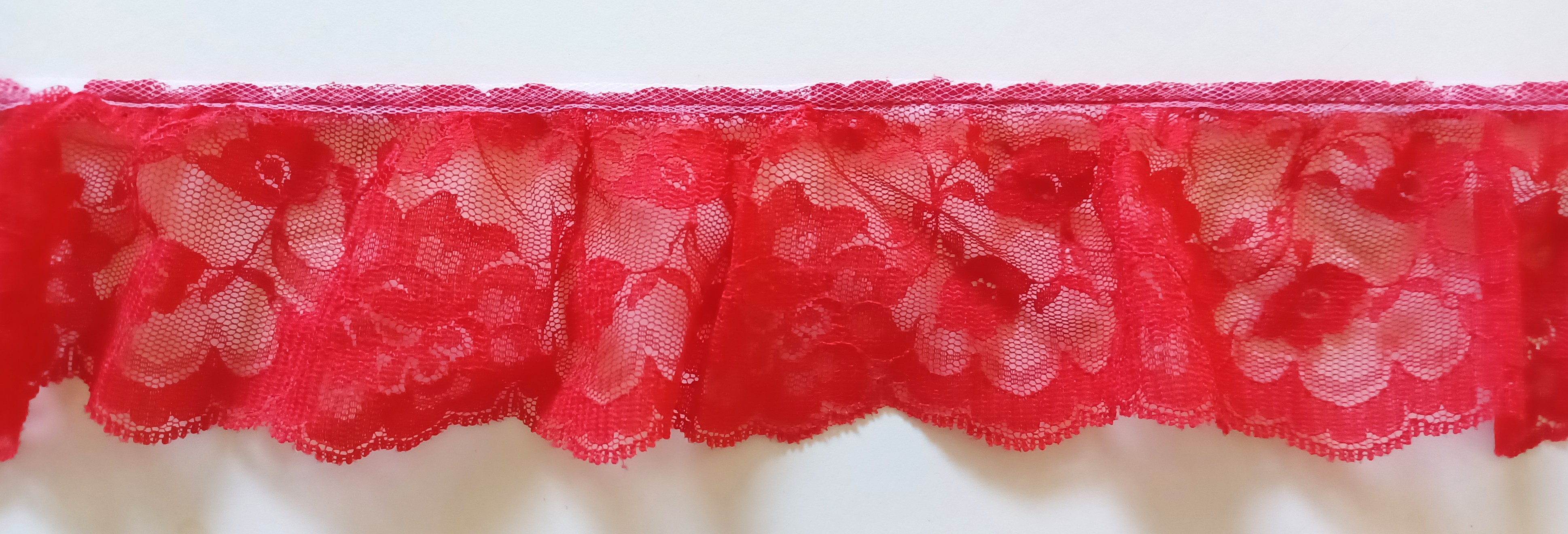 Red 2 1/2" Ruffled Lace