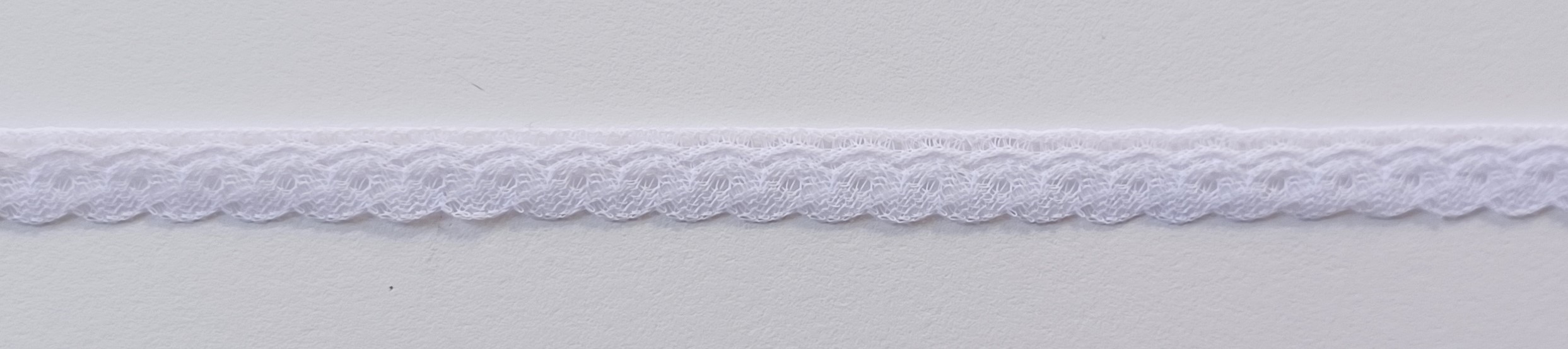 White Scallop 3/8" Lace Trim