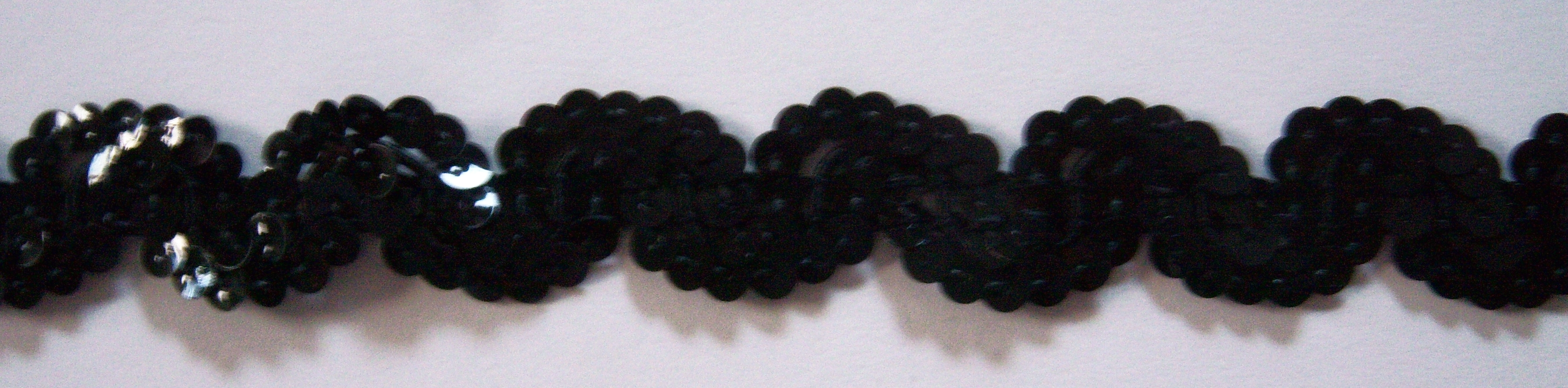 Black Wavy 5/8" Sequin Trim