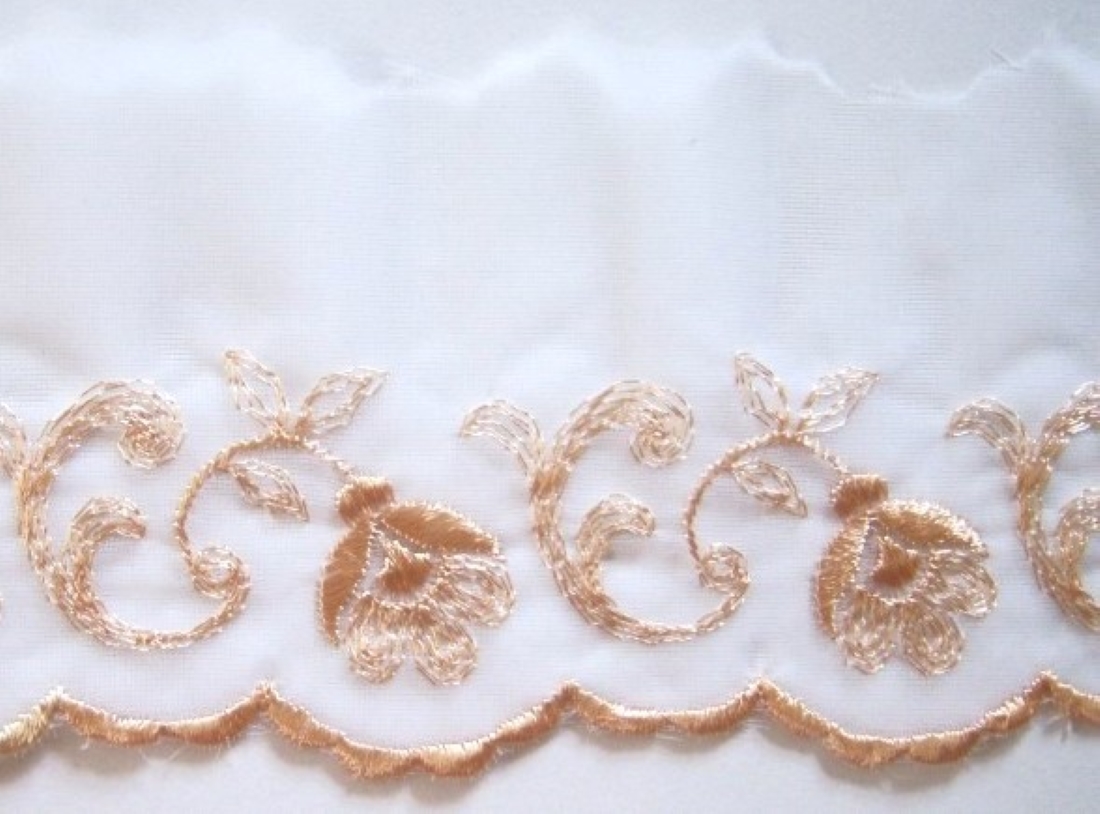 White/Beige 2 3/4" Double Tricot