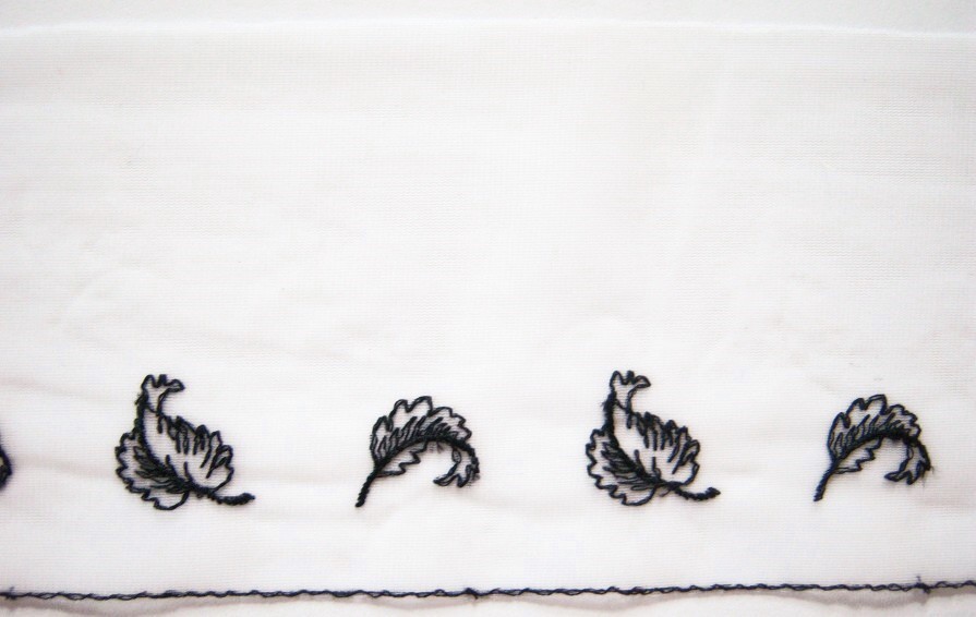 Off White/Black 3 3/4" Tricot