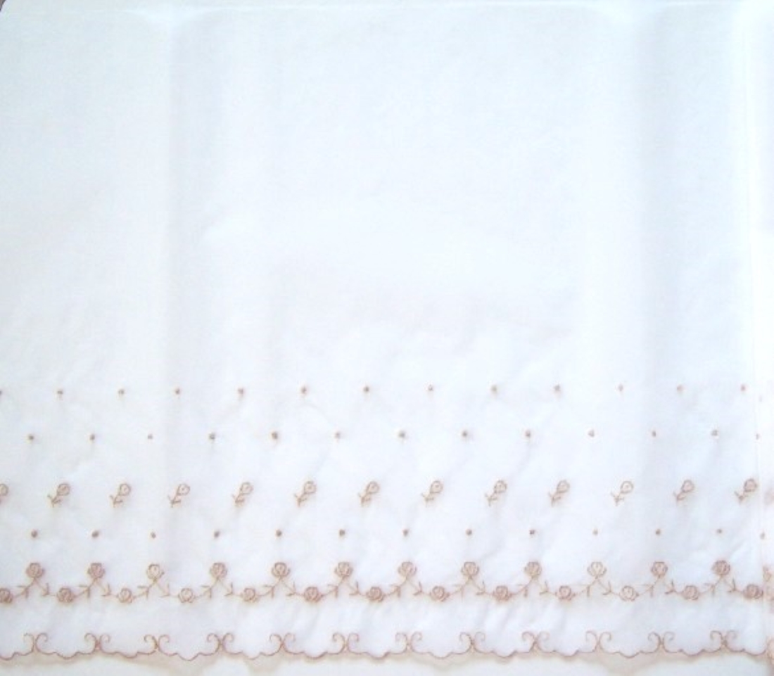 White/Tan 11" Organza