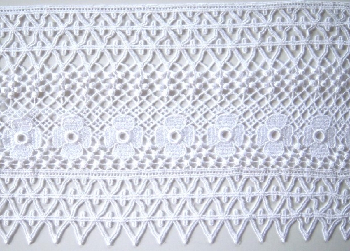 White 9 1/2" Venise Lace