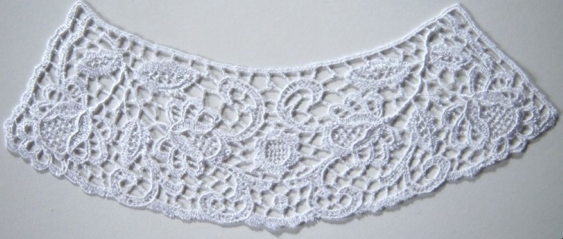 Off White Venise Lace Applique