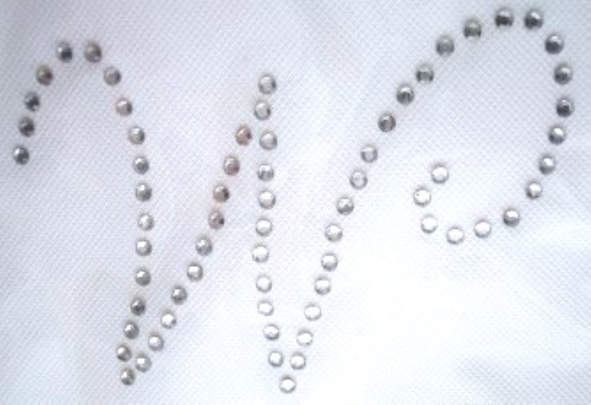 Letter W 68 - 4mm Rhinestones