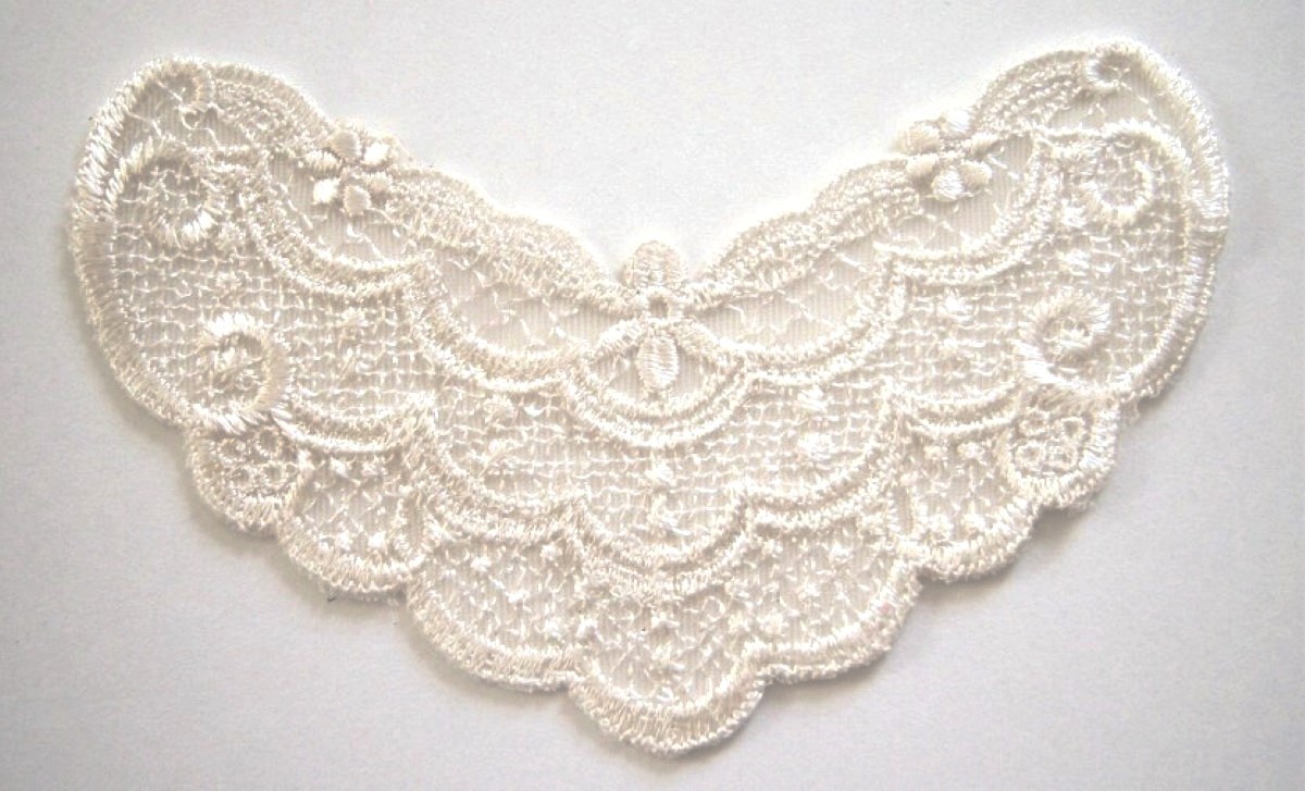 Ivory 5 1/2" Embroidered Applique