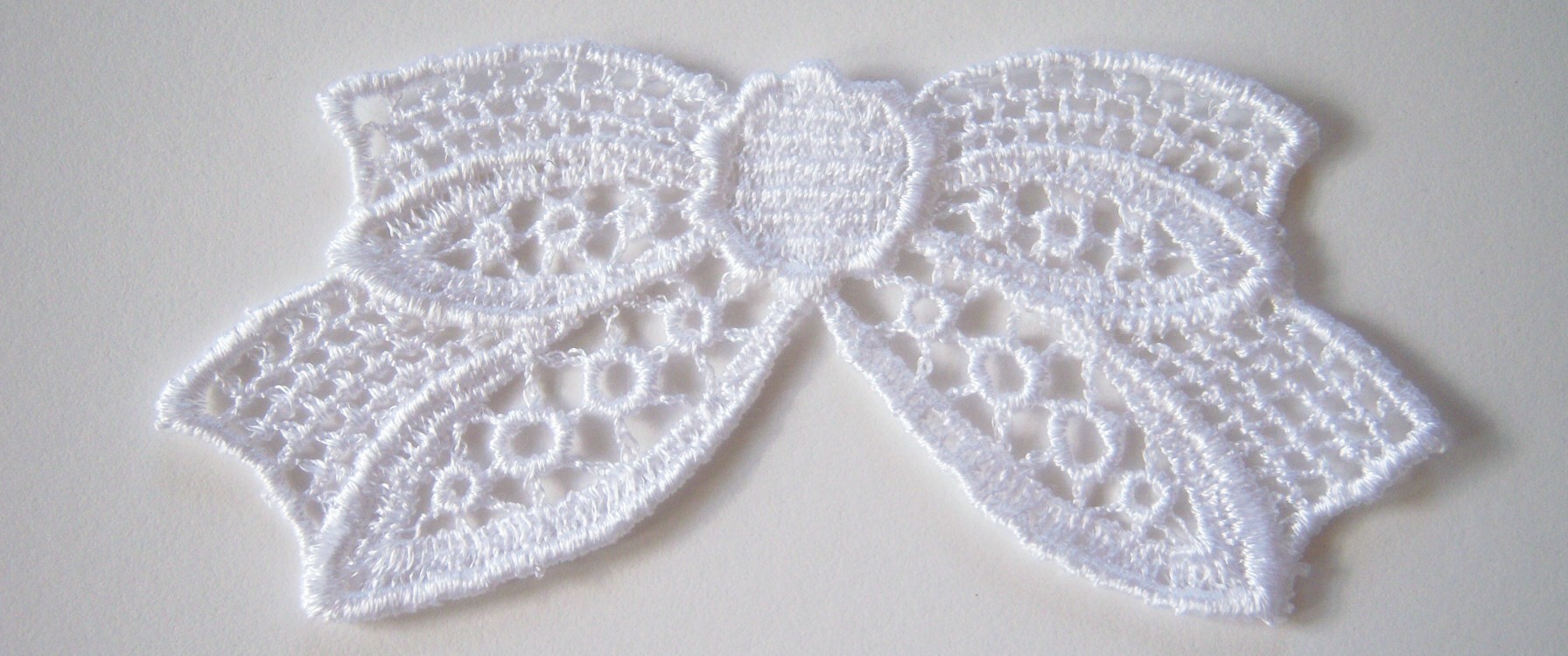 White Bow Venise Lace Applique