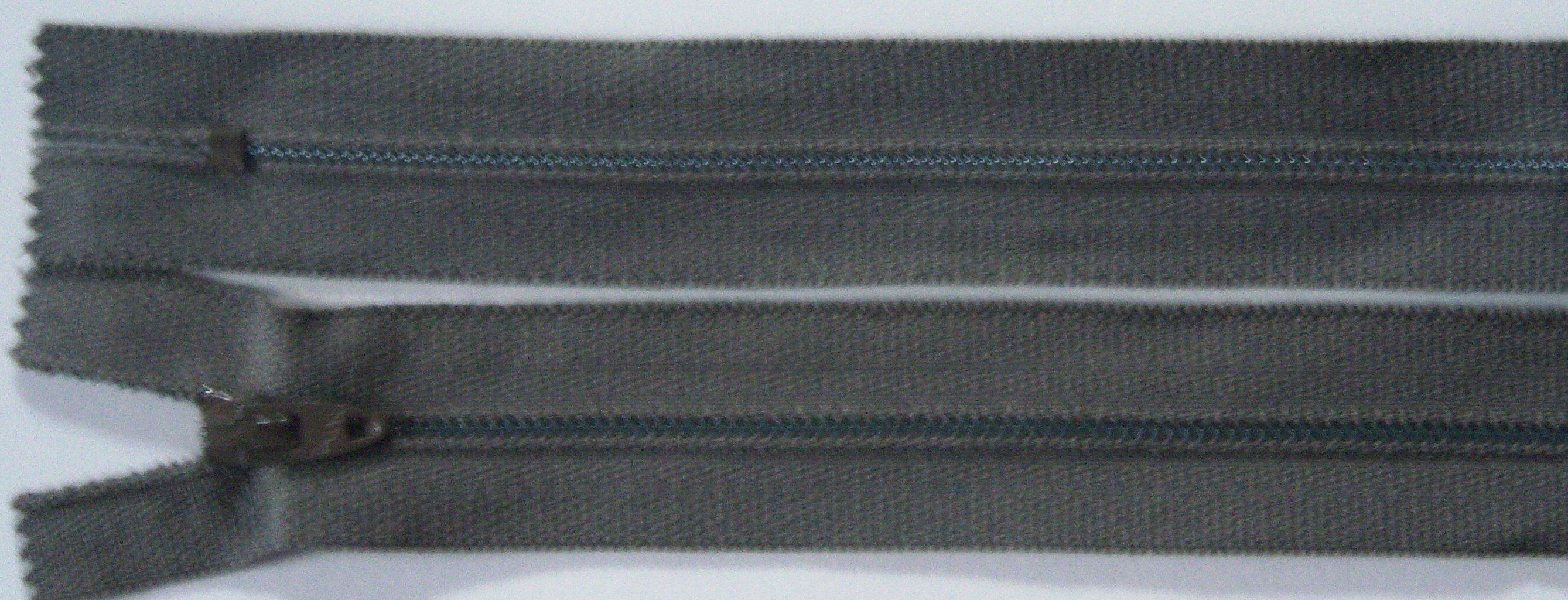 Pebble Talon 6.5" Nylon Coil Zipper