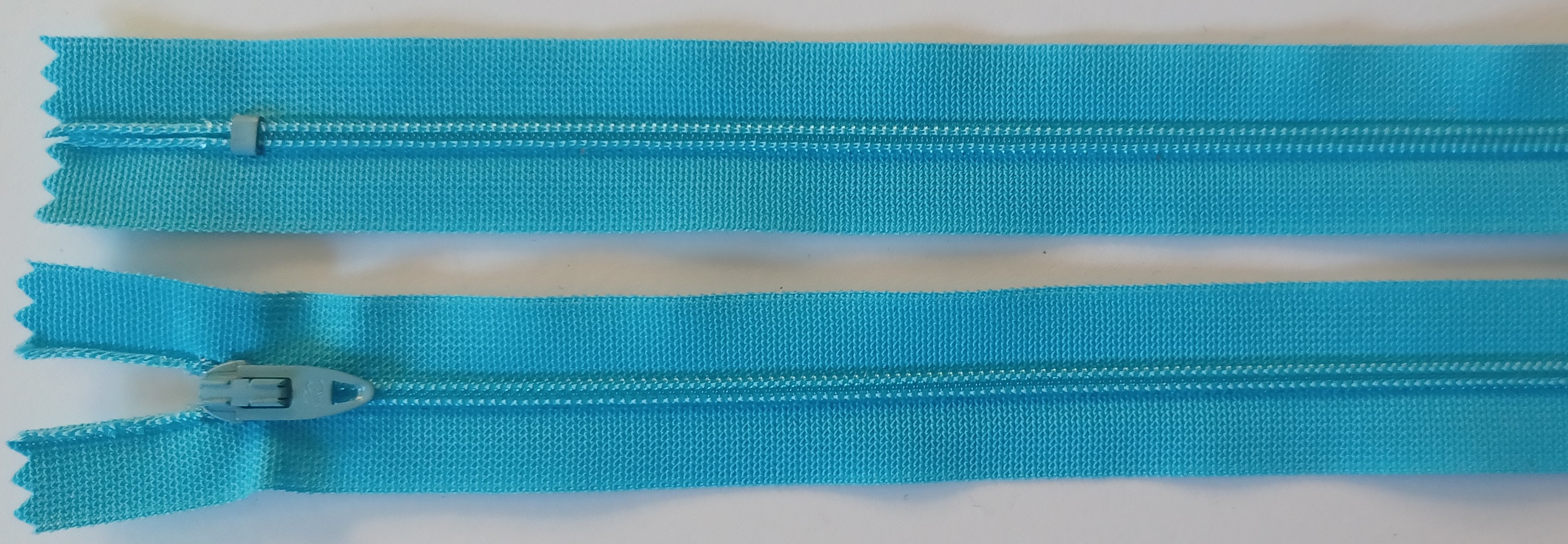 Coats & Clark 7" Sky Blue Nylon Coil Zipper