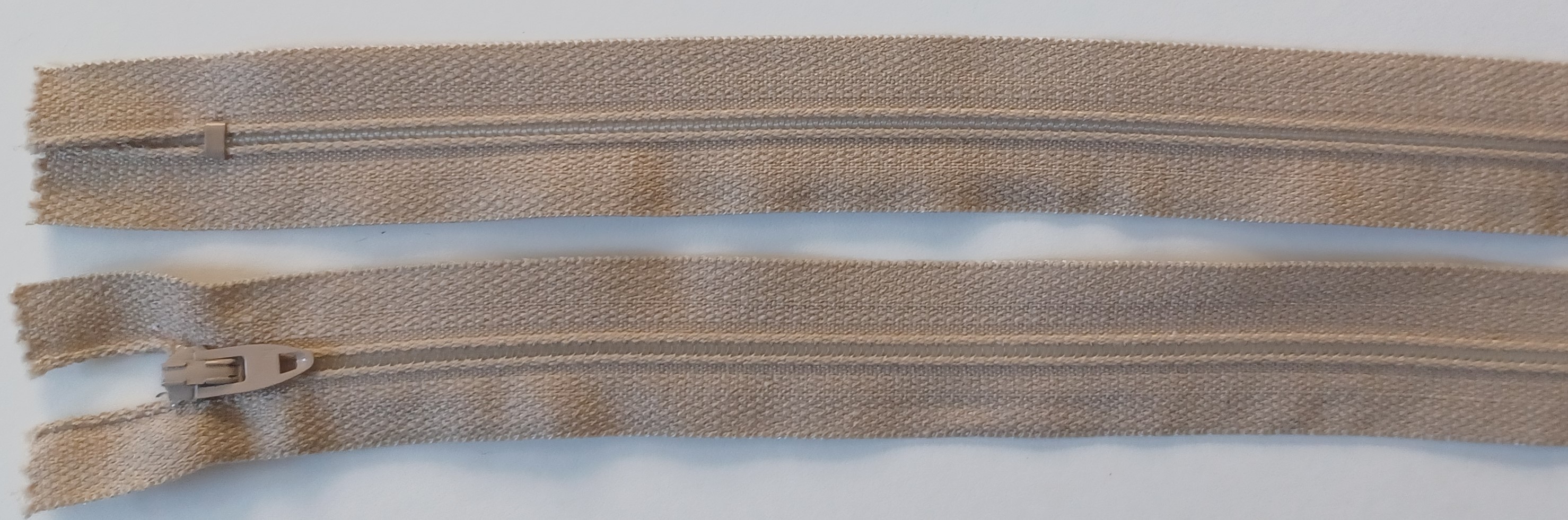 Talon 8" Beige Nylon Coil Zipper