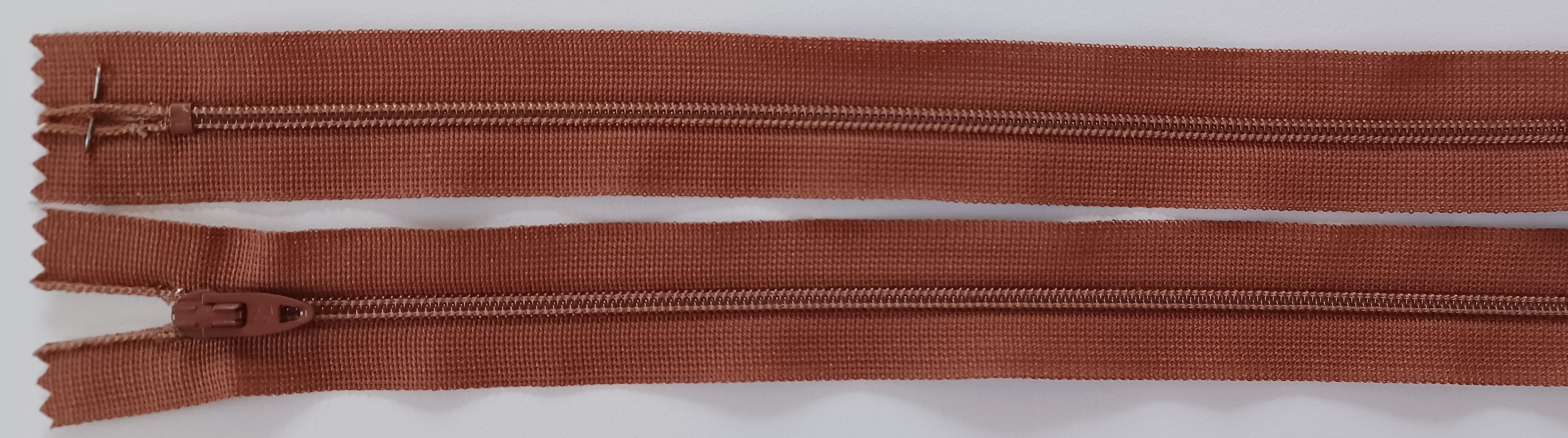 Coats & Clark 8.5" Light Brown Nylon Coil Zipper