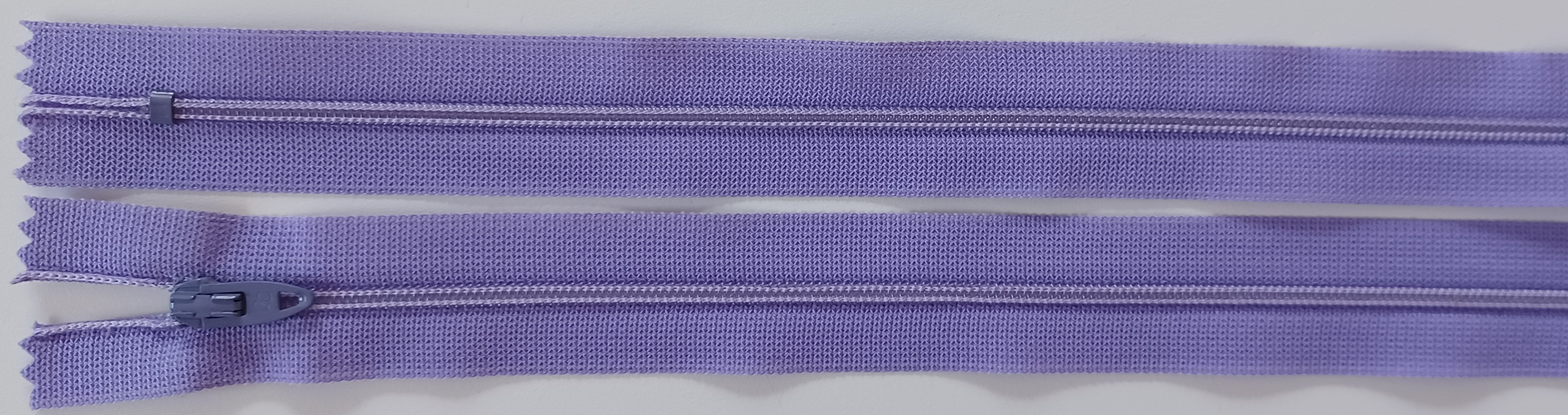 Coats & Clark 8.5" Thistle Nylon Coil Zipper